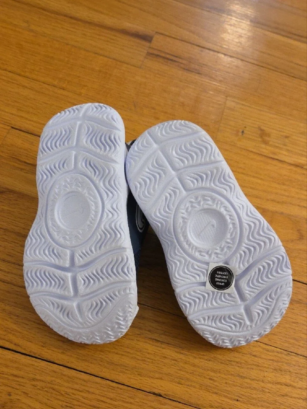 Nike Kids Navy and White Slip-On Sneakers